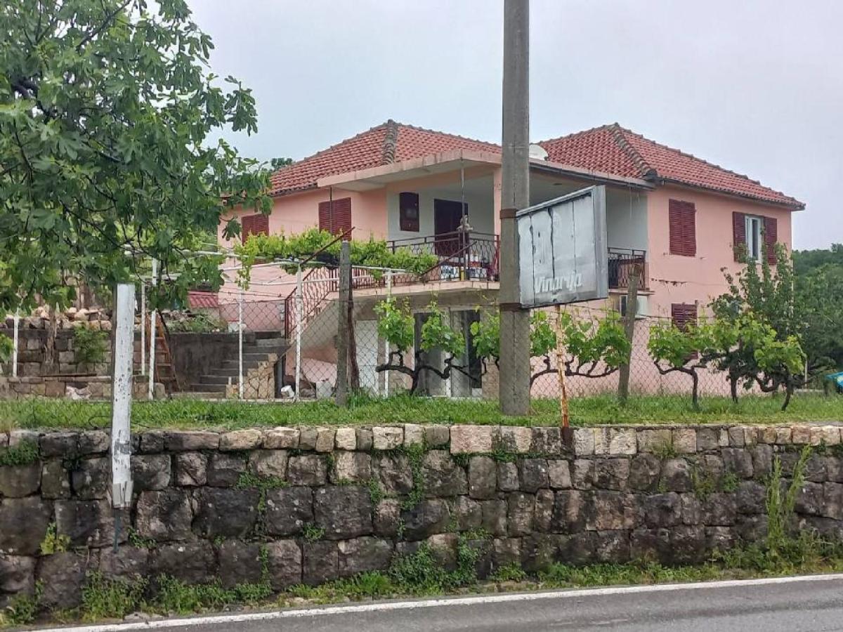 Apartments Stankovic & Boat Tours Virpazar Exterior photo